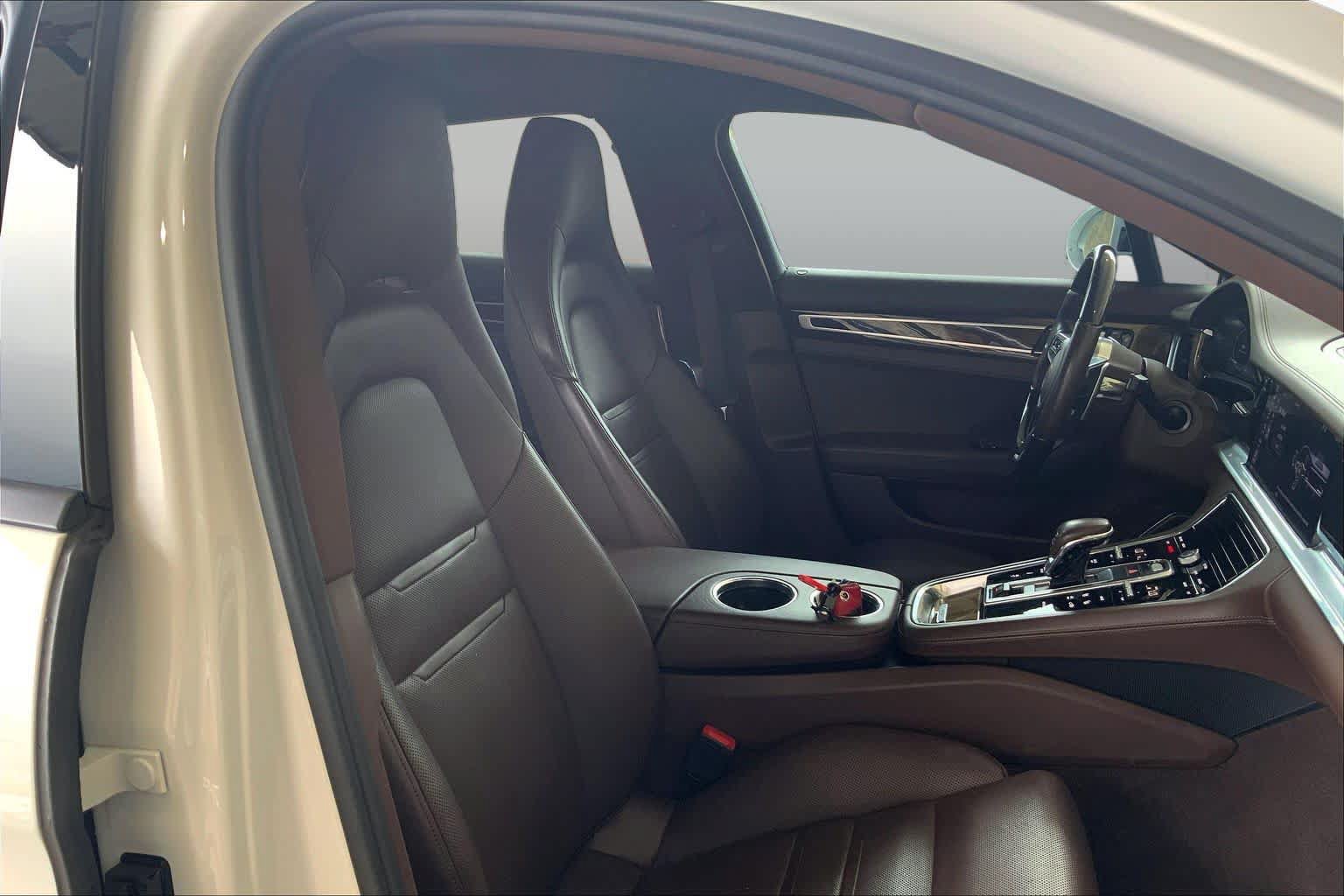 Used 2018 Porsche Panamera 4 AWD/4WD image 9