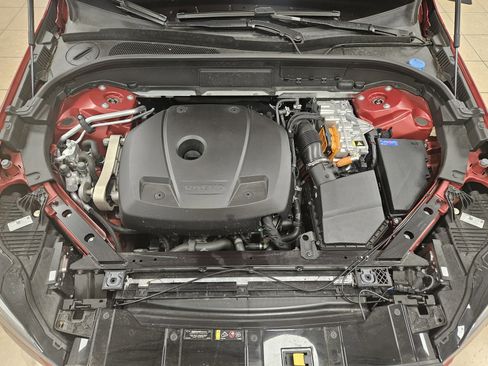 Used 2024 Volvo XC60 T8 Ultimate w/ Climate Package image 37