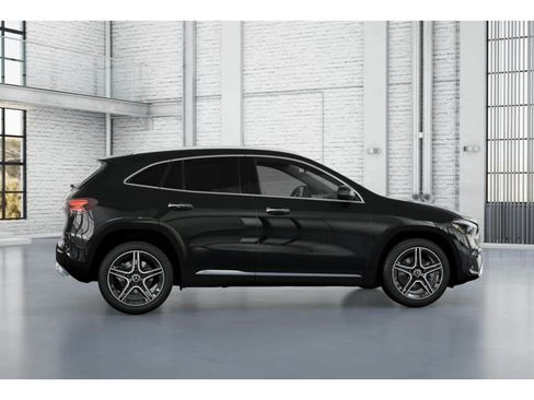 New 2026 Mercedes-Benz GLA 250 image 16