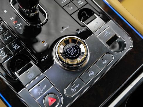 Used 2021 Bentley Continental GT image 21