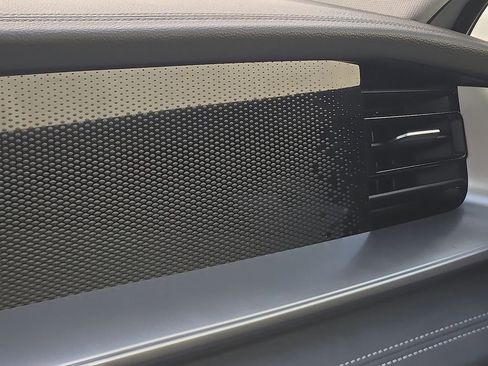 New 2026 Volkswagen Tiguan SE image 21