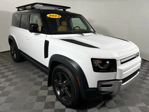 Used 2023 Land Rover Defender 110 S AWD/4WD image 3