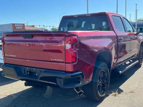 Used 2019 Chevrolet Silverado 1500 Custom Trail Boss w/ Custom Convenience Package AWD/4WD image 4