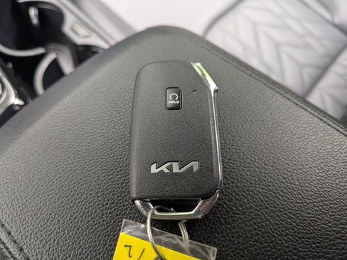 Used 2025 Kia Sportage X-Pro AWD/4WD image 30