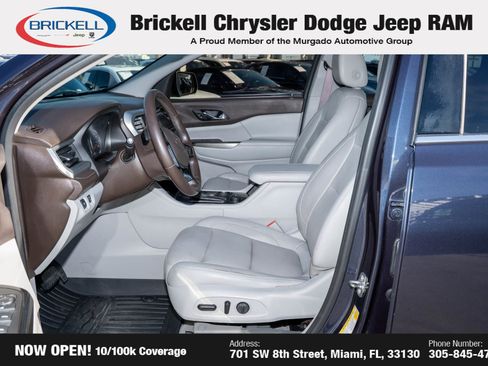 Used 2018 GMC Acadia SLT image 17