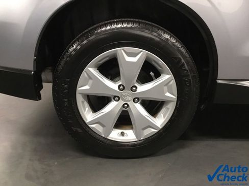 Used 2016 Subaru Forester 2.5i Premium w/ All-Weather Package AWD/4WD image 19