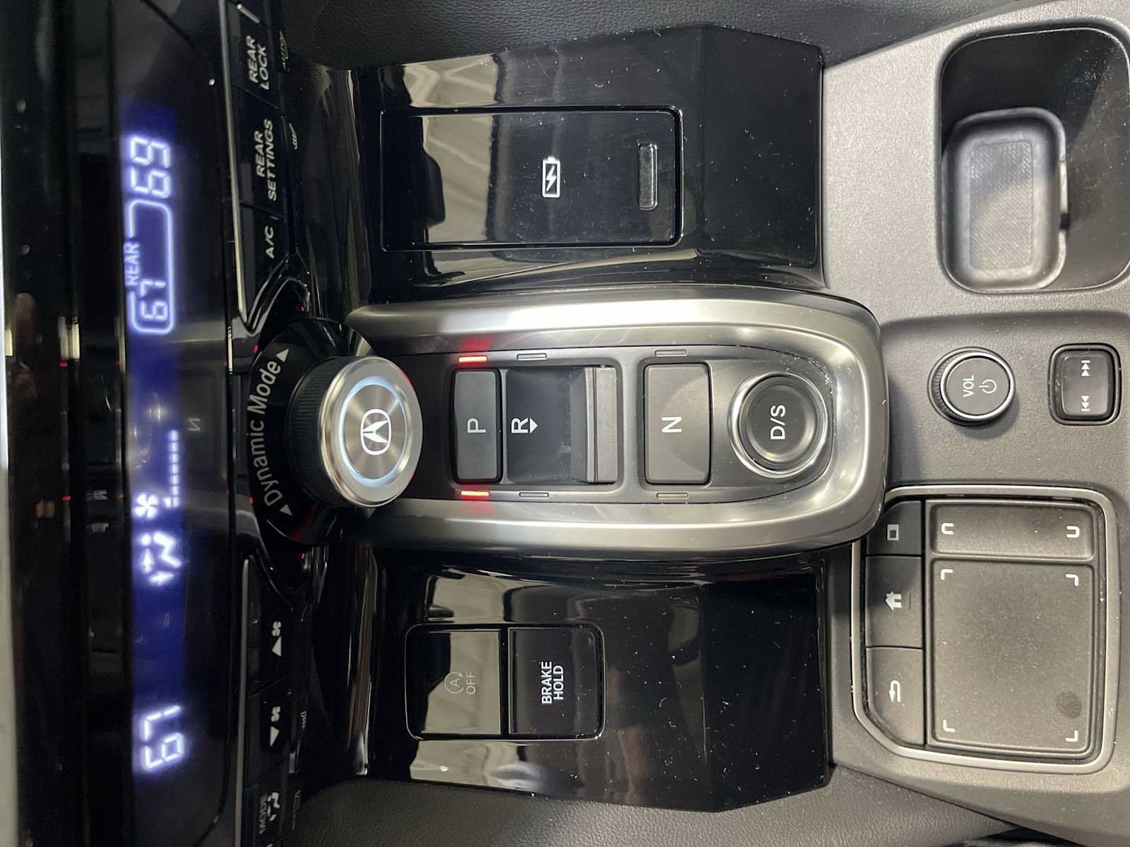 Used 2024 Acura MDX SH-AWD image 17