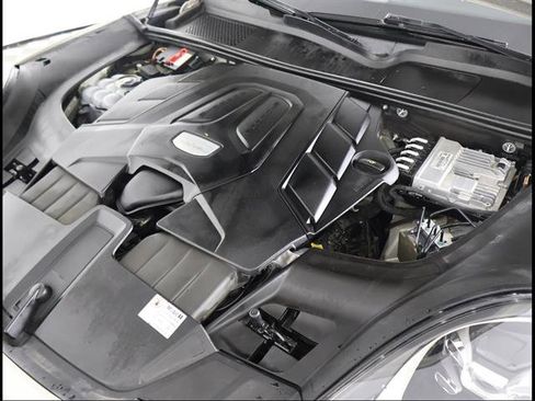 Used 2020 Porsche Cayenne AWD/4WD image 11