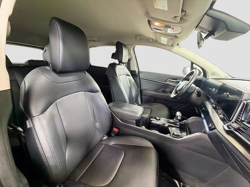 Used 2023 Kia Sportage EX FWD image 29