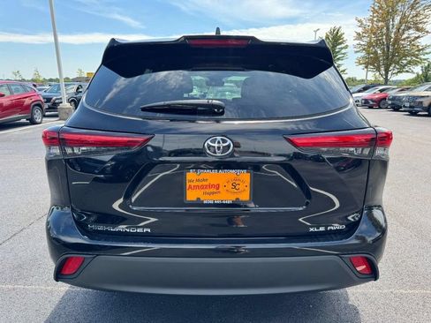 Used 2023 Toyota Highlander XLE AWD/4WD image 4