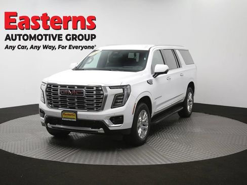 Used 2025 GMC Yukon XL Denali AWD/4WD image 61