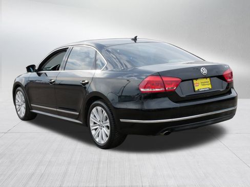 Used 2015 Volkswagen Passat 1.8T SE image 5