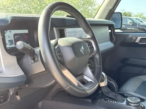 Used 2024 Ford Bronco Outer Banks AWD/4WD image 12