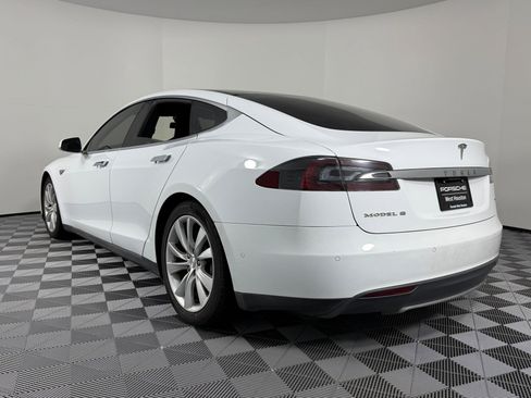 Used 2016 Tesla Model S 70D image 3