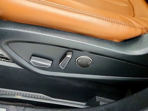 Used 2022 Lincoln Nautilus Reserve w/ Luxury Package image 12