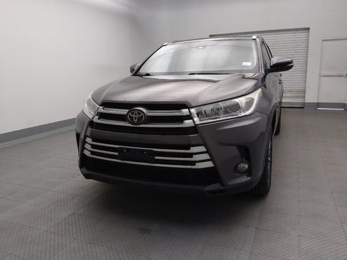 Used 2018 Toyota Highlander XLE image 15