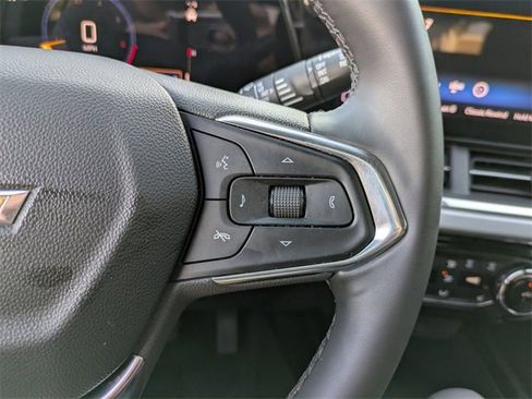 Used 2025 Chevrolet Trax LT w/ LT Convenience Package image 27