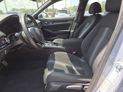 Used 2023 Honda Civic Sport image 4