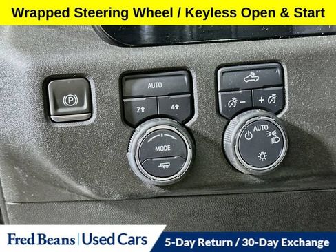 Used 2023 Chevrolet Silverado 1500 LT AWD/4WD image 16