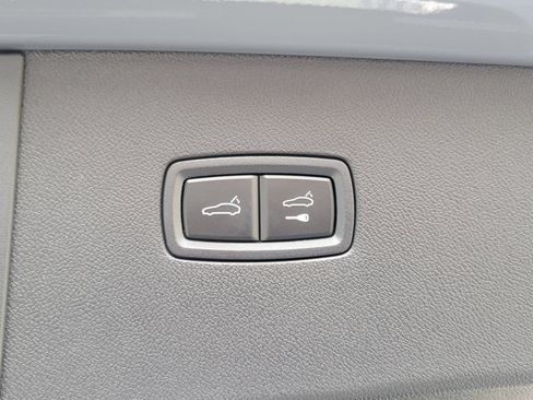 New 2025 Porsche Cayenne Coupe AWD/4WD image 30