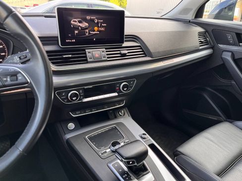 Used 2019 Audi Q5 2.0T Premium Plus w/ Premium Plus Package AWD/4WD image 12