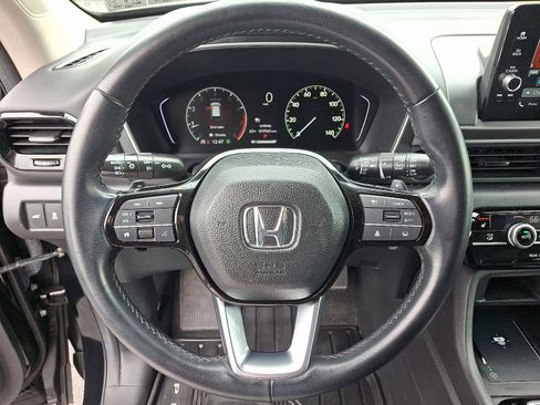 Certified 2024 Honda Pilot EX-L image 18
