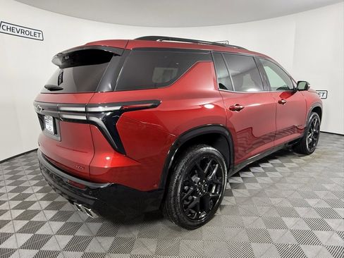 Used 2024 Chevrolet Traverse RS w/ LPO, Floor Liner Package image 6