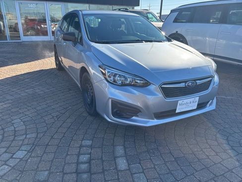 Used 2019 Subaru Impreza 2.0i image 3