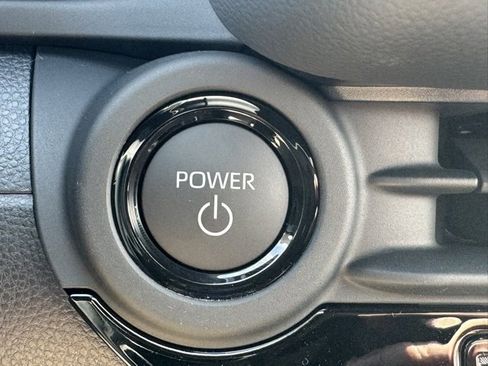 New 2025 Toyota Crown Signia Limited image 30