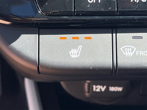 Used 2025 Hyundai Elantra Limited image 30