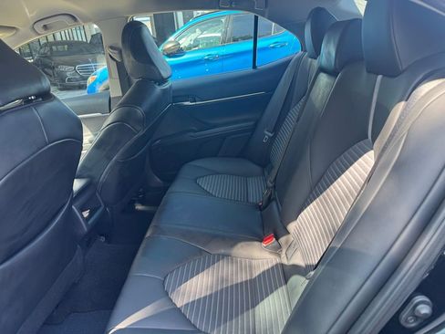 Used 2024 Toyota Camry SE w/ Convenience Package image 9