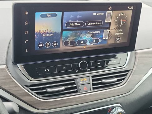 New 2026 Nissan Altima 2.5 SV w/ SV Special Edition Package FWD image 28