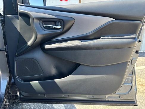 Used 2023 Nissan Murano SV AWD/4WD image 40