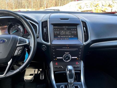 Used 2015 Ford Edge Sport image 28