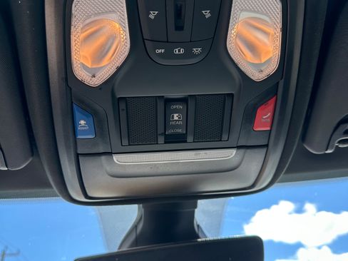 Used 2023 RAM 2500 Tradesman image 16