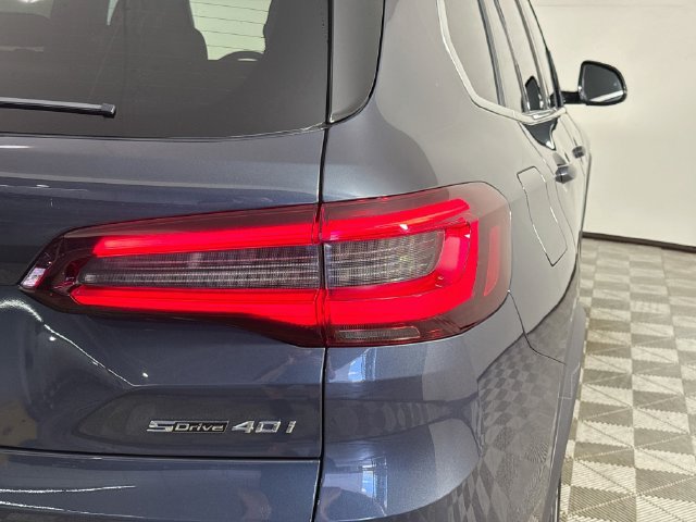 Used 2022 BMW X5 sDrive40i RWD image 33