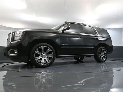 Used 2017 GMC Yukon Denali image 64