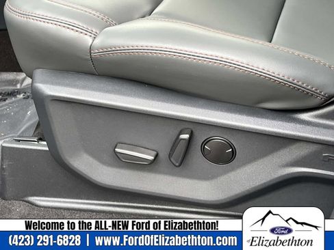 New 2025 Ford Expedition Max Active image 25