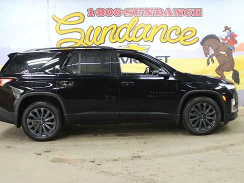Used 2022 Chevrolet Traverse RS AWD/4WD image 1