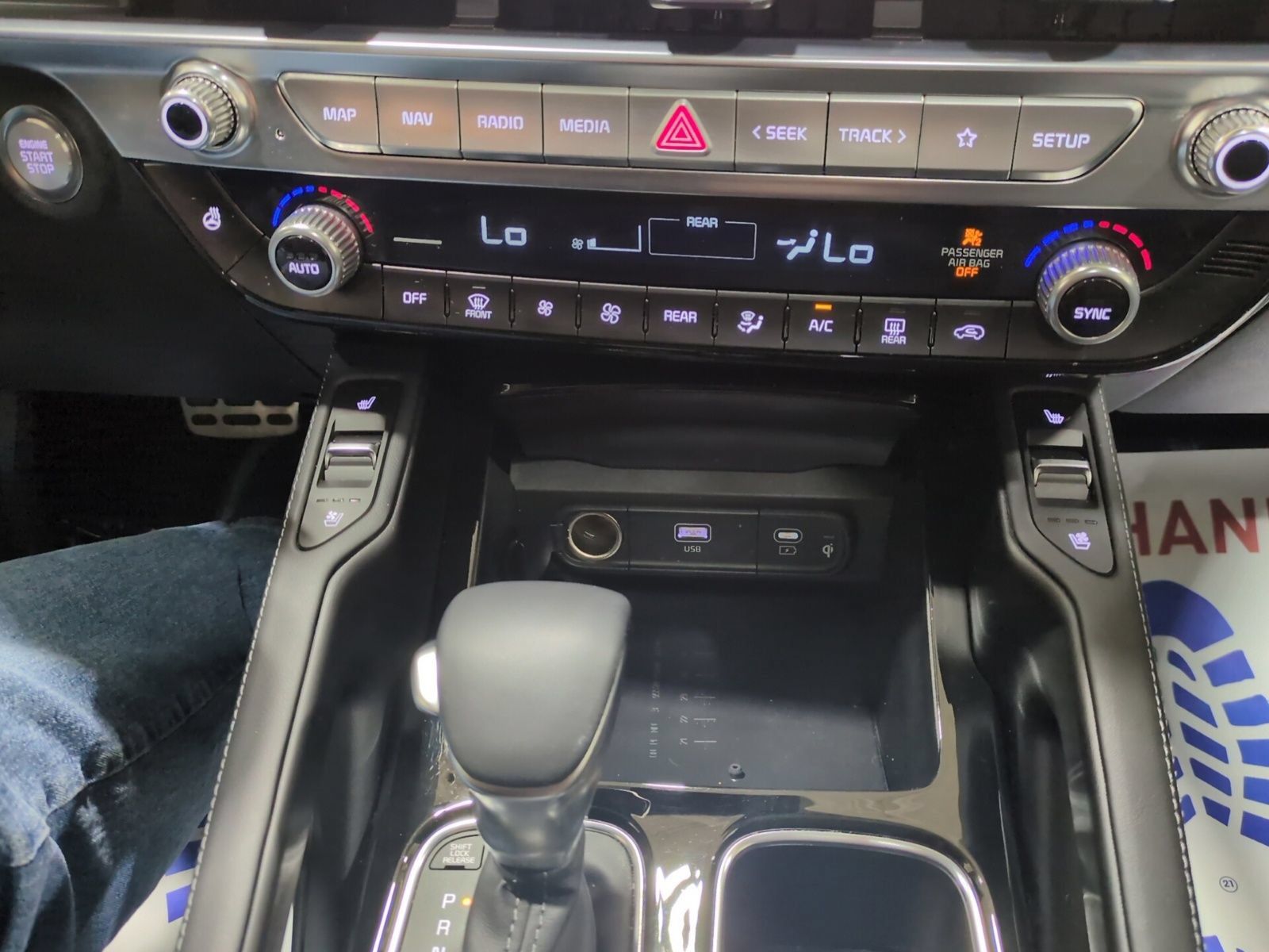 Certified 2024 Kia Telluride SX Prestige AWD/4WD image 25