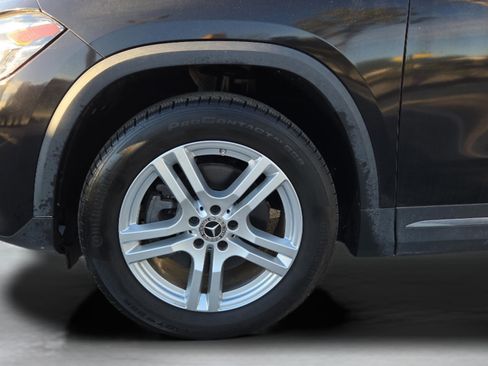 Used 2023 Mercedes-Benz GLA 250 w/ Premium Package image 33