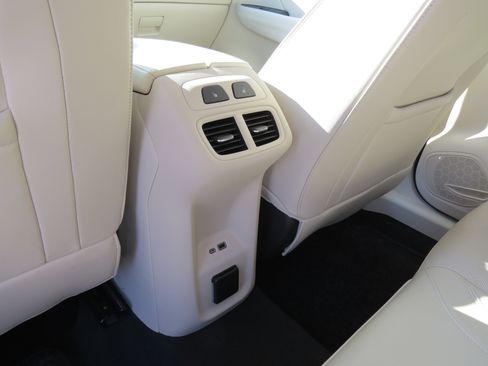 Used 2023 Buick Envision Avenir image 13