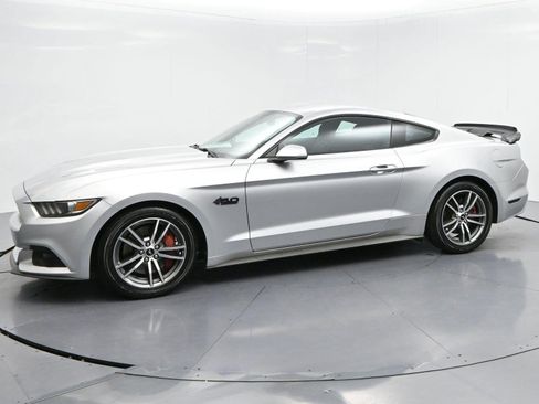 Used 2015 Ford Mustang GT RWD image 4