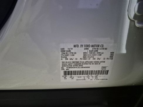 Certified 2020 Ford Explorer Platinum w/ Premium Technology Package image 35