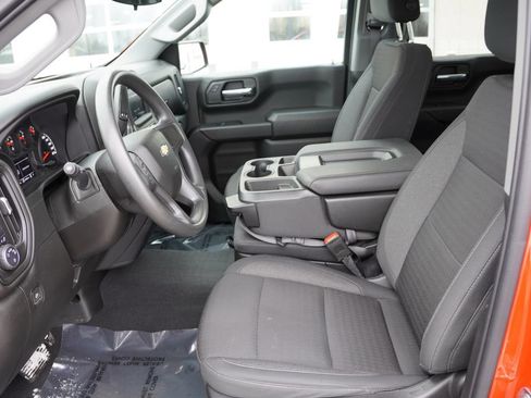 Certified 2024 Chevrolet Silverado 1500 Custom image 16