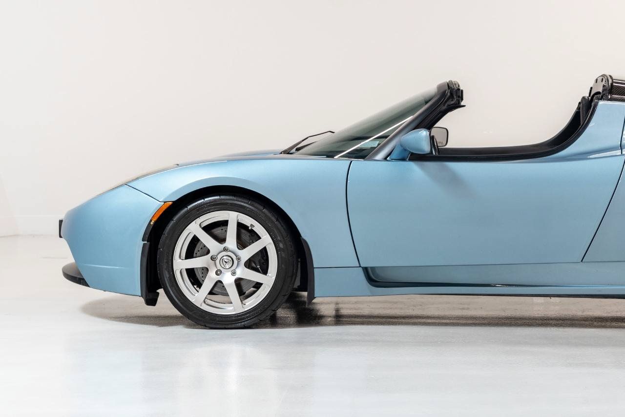 Used 2008 Tesla Roadster RWD image 23