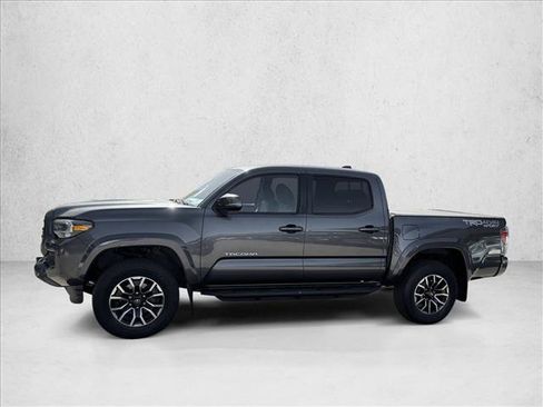 Used 2021 Toyota Tacoma TRD Sport w/ Technology Package AWD/4WD image 4