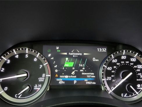 Certified 2022 Toyota Highlander XLE image 40