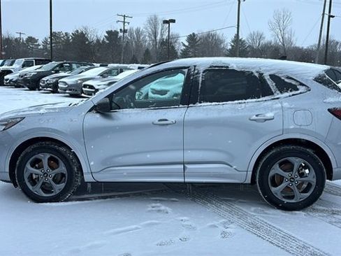 Used 2024 Ford Escape ST-Line image 3
