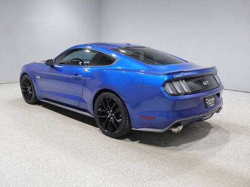 Used 2017 Ford Mustang GT Premium RWD image 5
